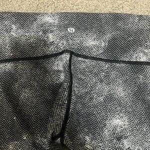Lululemon Wunder Under leggings *Luxtreme 28”